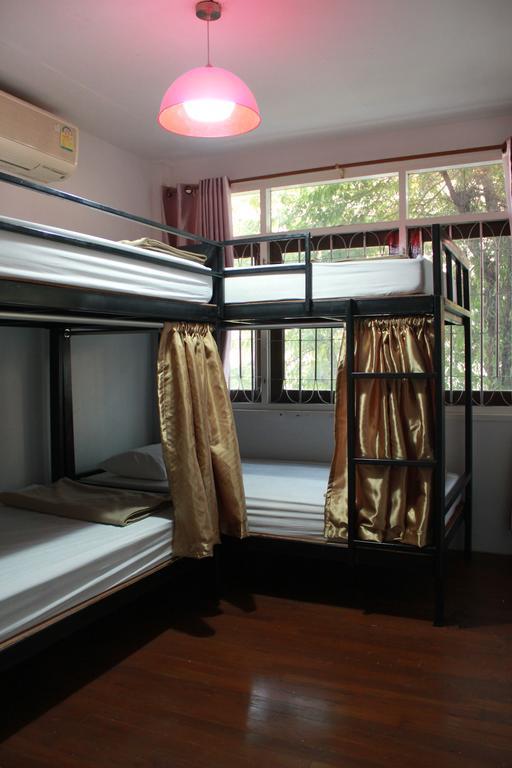 Baan Park Raak Backpacker Hostel 清邁 外观 照片